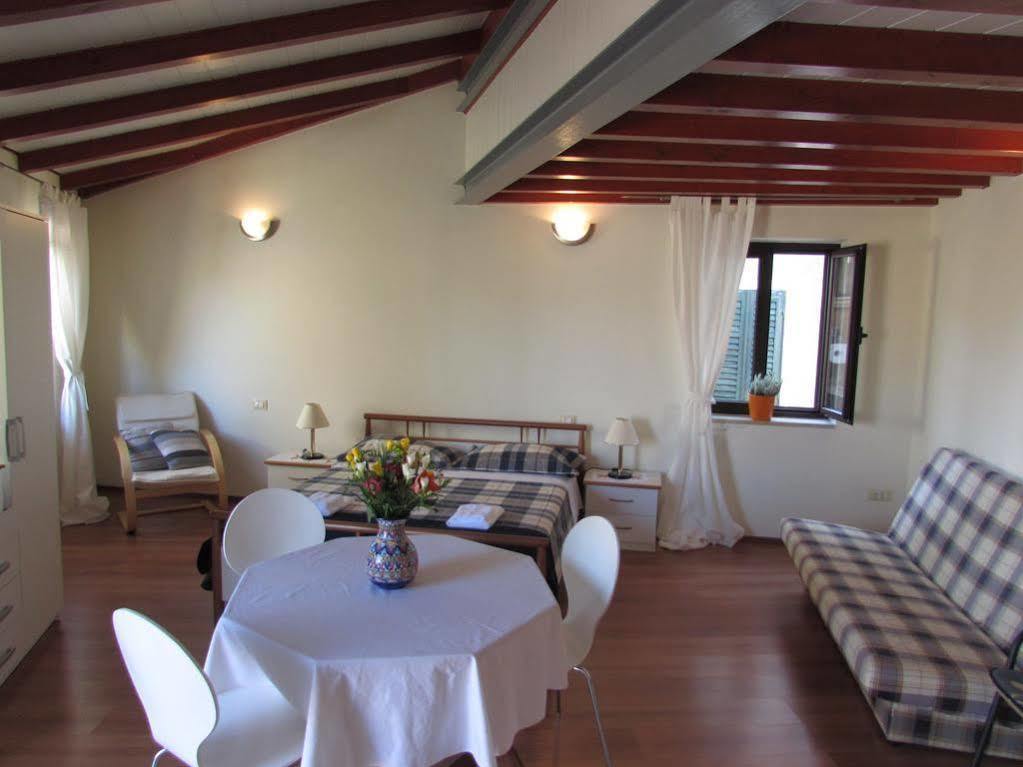 Guest House Pina Ровинь Экстерьер фото